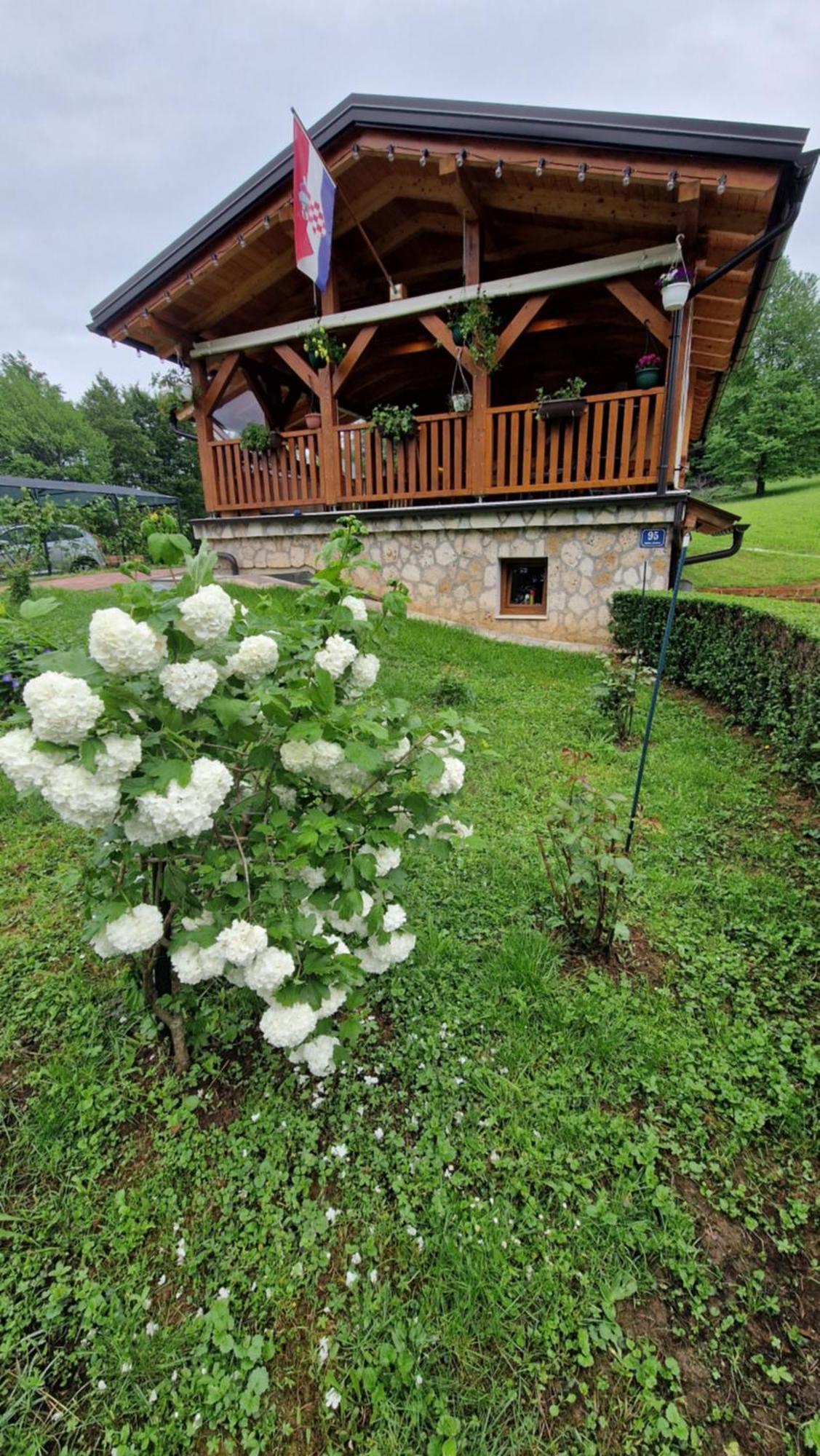 Apartament Plitvice Zg Smoljanac Zewnętrze zdjęcie